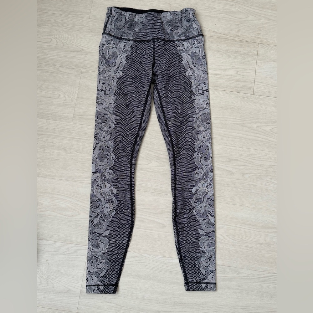 Black Lace Lululemon leggings with back pocket.